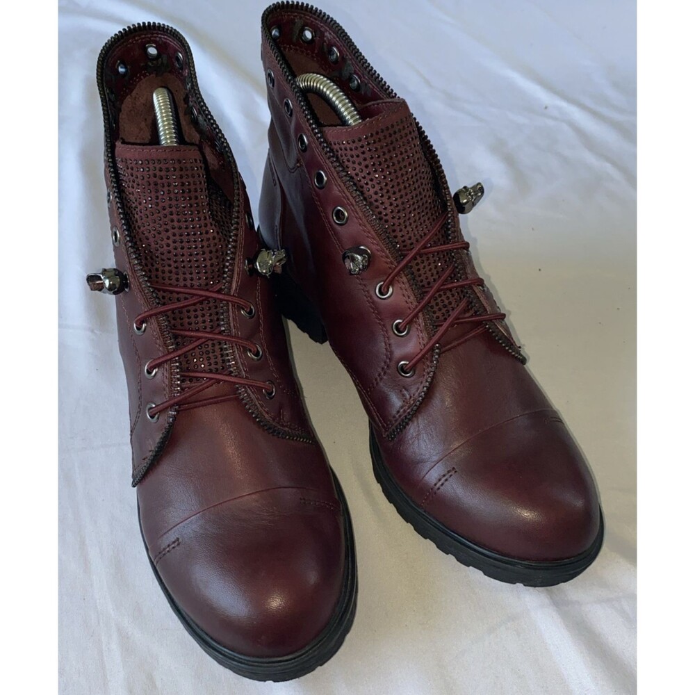 Gianni Bini Spiced Wine Leather Fire Worx Skull Crystal Ankle Boots 8M